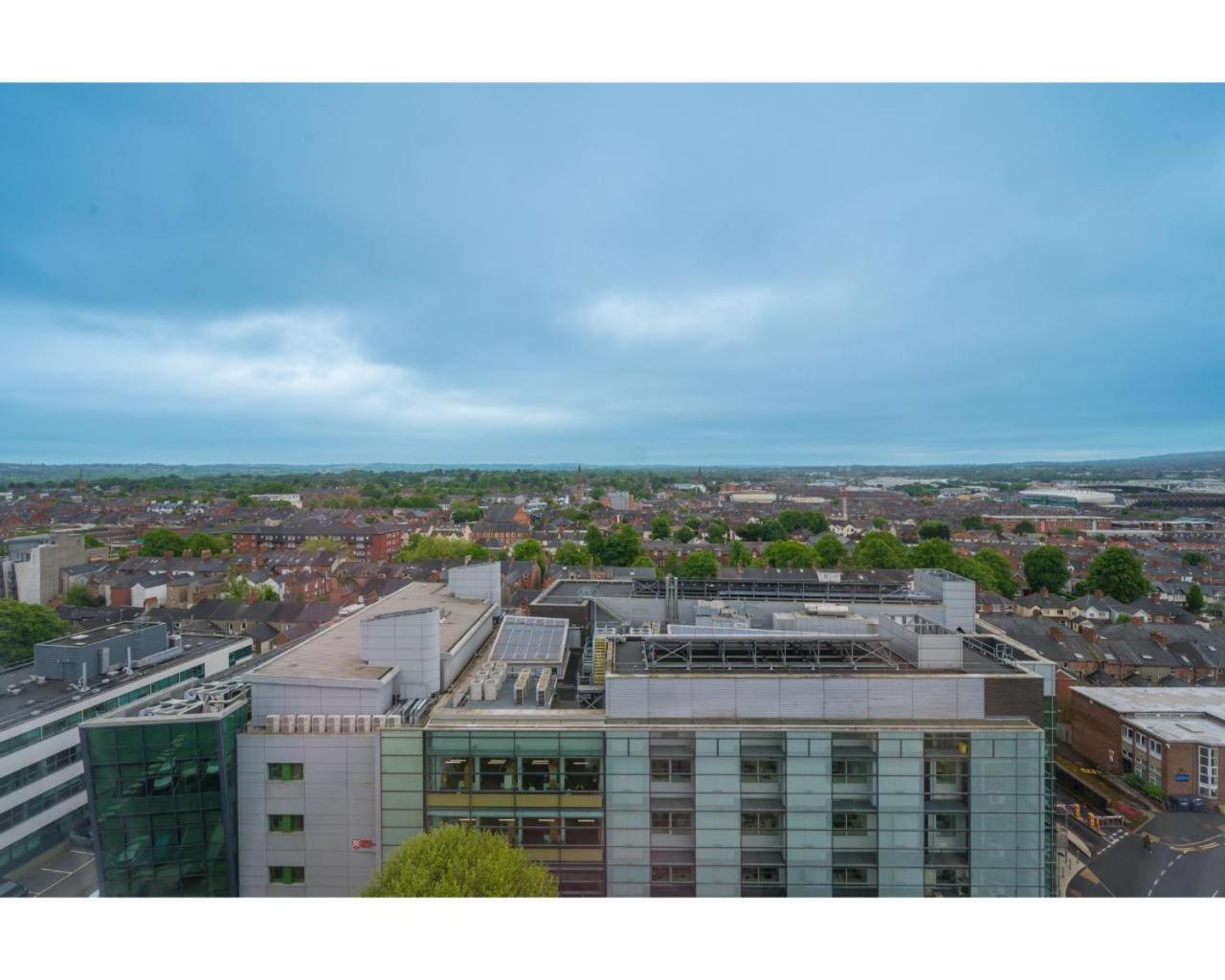 Central Belfast Apartments Jubilee Heights Eksteriør billede